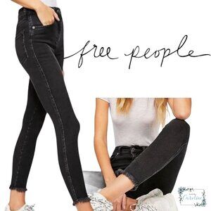 Free People Raw Hem High Rise Skinny Jeans in Black, 24